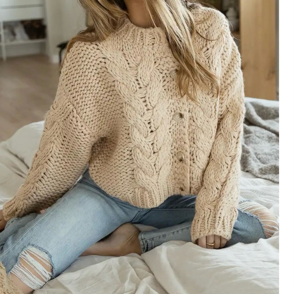 cable knot cardigan
